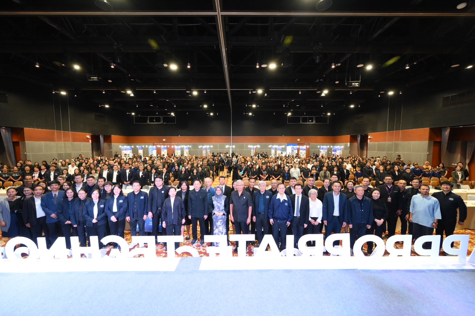 584451194 1273902488116353 7960560089639276527 n